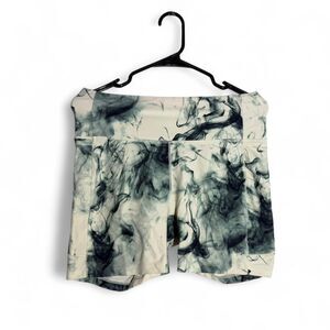 Calia by Carrie Underwood Biker shorts Size L - White Green Black
